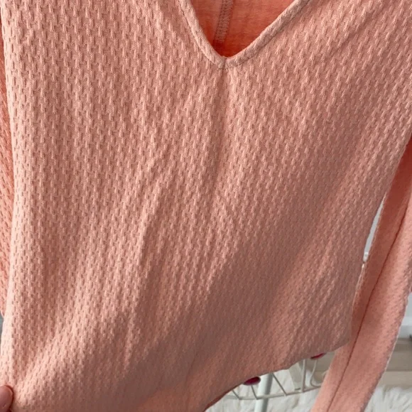 NWT! Forever 21 Puff Shoulder Houndstooth Knit Bodysuit- Peach -Size Small - Picture 7 of 8